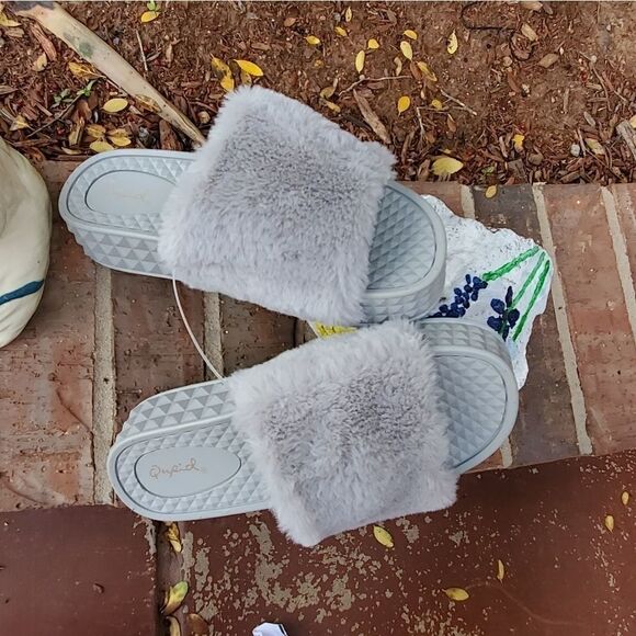 New Qupid fuzzy platform sandals - Picture 3 of 7
